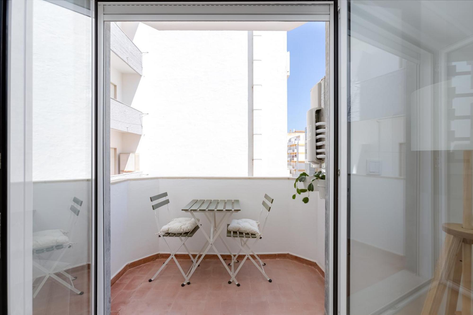 T2 Rosa Dos Ventos, A/C & Terrace - Casas & Papeis Apartment Armacao de Pera Exterior photo